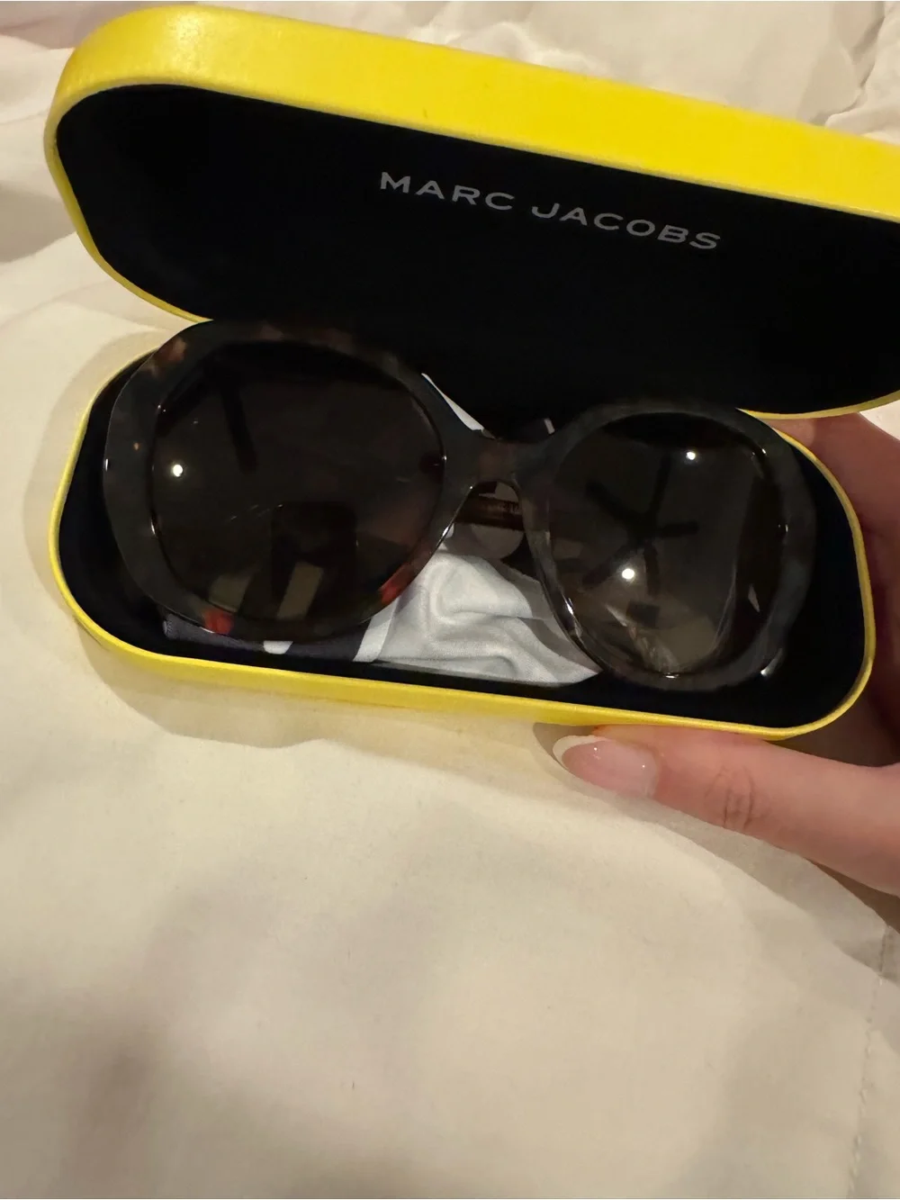 Marc Jacobs Women's Oversized Tortoiseshell Sunglasses